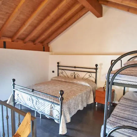 Michele Con Terrazzo E Bellissima Vista X 4 Persone * Aurano