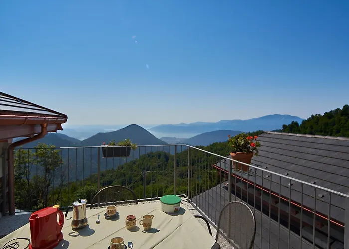 Michele Con Terrazzo E Bellissima Vista X 4 Persone *